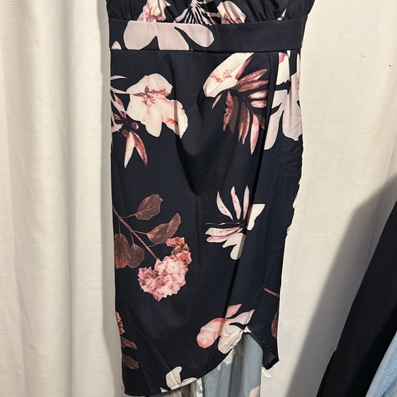 Amazon HighLow Dress - Picture 2 of 5